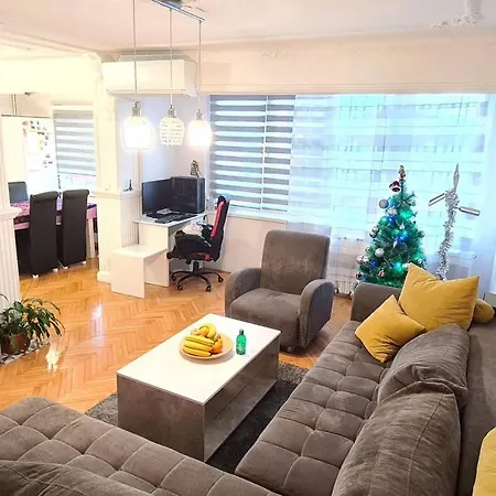 빌라 Sweet Dreams With Indoor Swimming Pool 사라예보