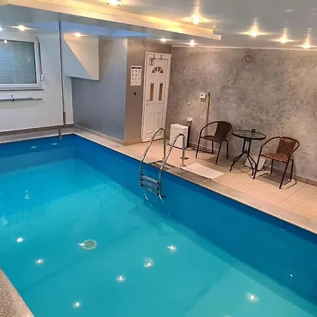 Sweet Dreams With Indoor Swimming Pool 빌라