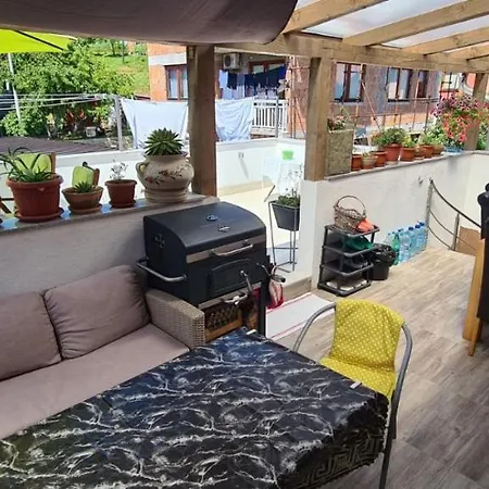 빌라 Sweet Dreams With Indoor Swimming Pool 사라예보